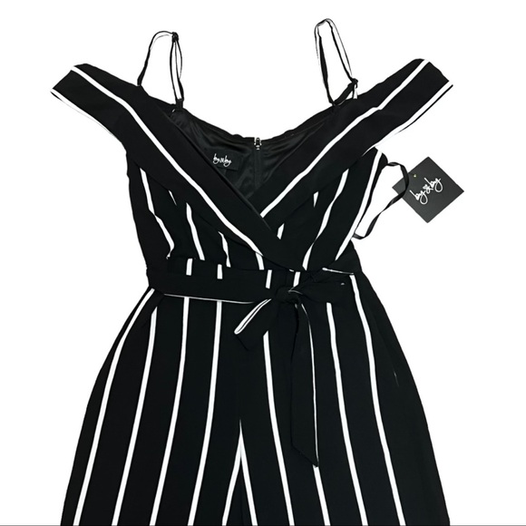 NWT By & By Wide Leg Capri Romper Size 1 Juniors Jumpsuit Striped Black White XS - Picture 6 of 12